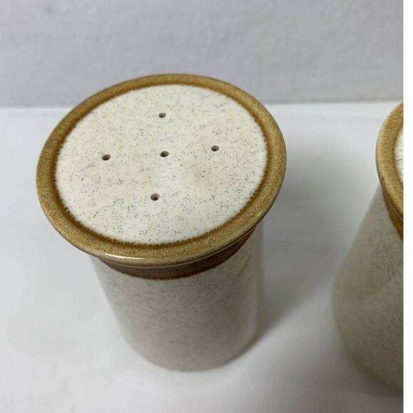 Vintage Mikasa Salt and Pepper Shaker Set Stone Manor Stoneware F5800 Japan - Picture 7 of 11